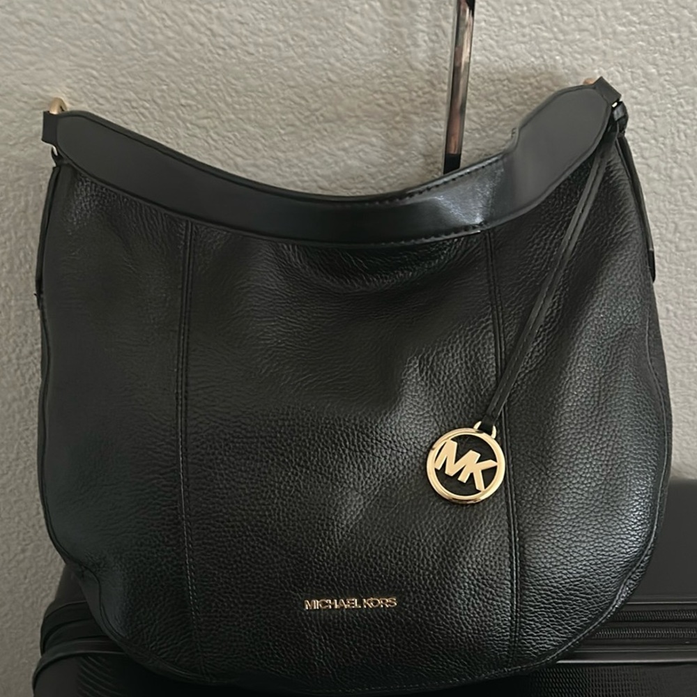 MICHAEL KORS BROOKE LARGE HOBO SHLDR LEATHER BLACK COLOR AND - Picture 1 of 16